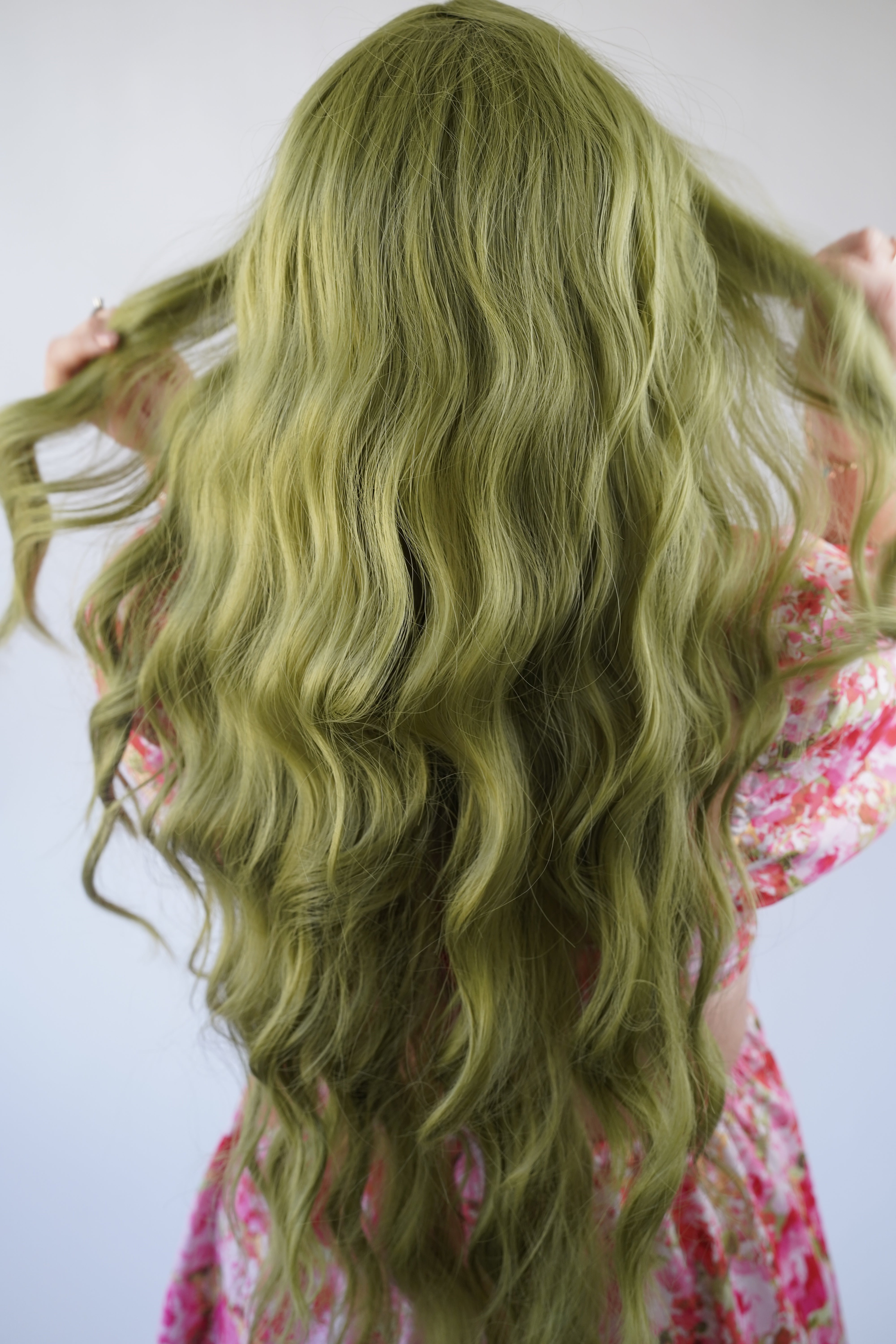 Long Green Wavy Wig Cosplay Halloween Party Wigs 28 inc
