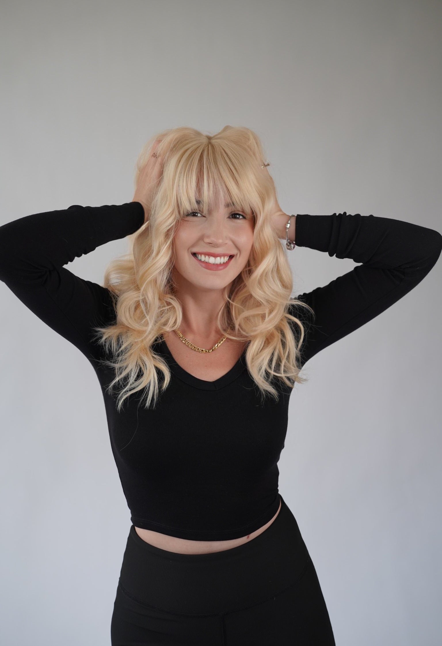 Golden Blonde Wavy Wig with Bangs, Ash Blonde Wig